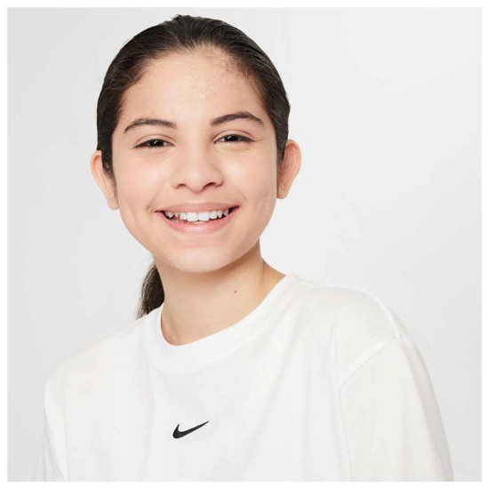Nike Παιδική κοντομάνικη μπλούζα Sportswear Essential Tee Nike Παιδική κοντομάνικη μπλούζα Sportswear Essential Tee